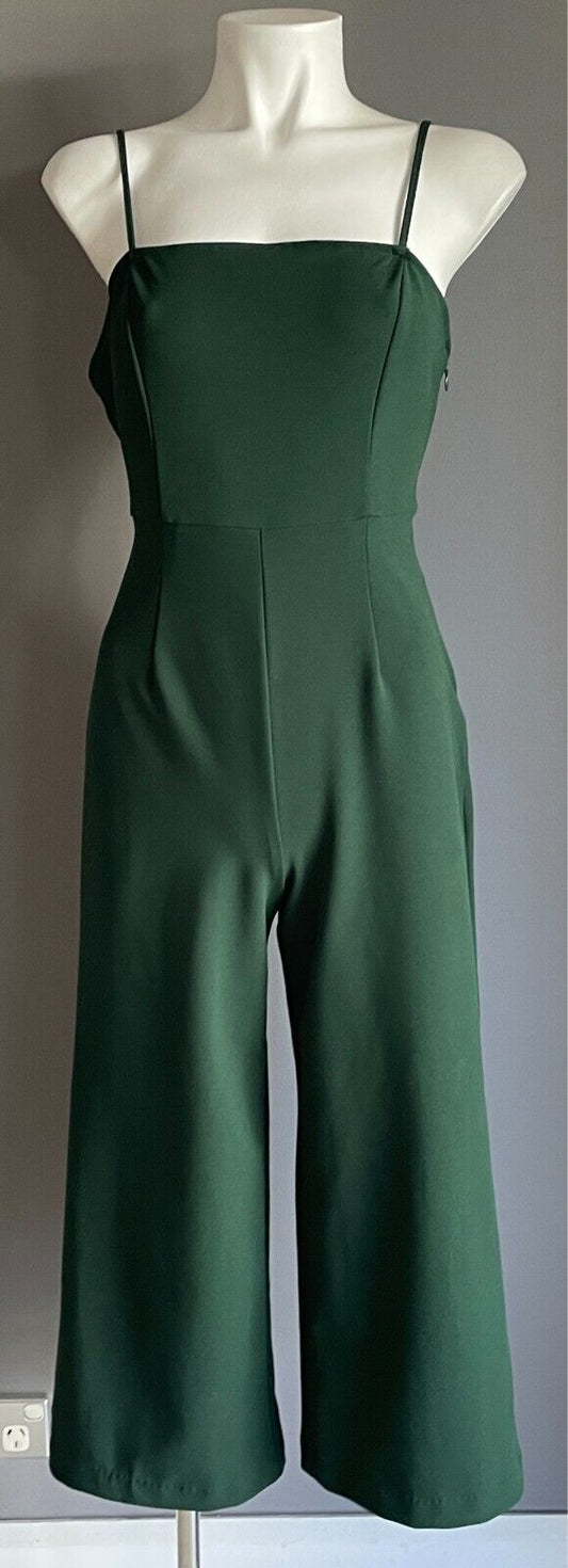 FOREVER 21 Jumpsuit Green Adjustable Straps Wide Crop Length Sleeveless Size S 8