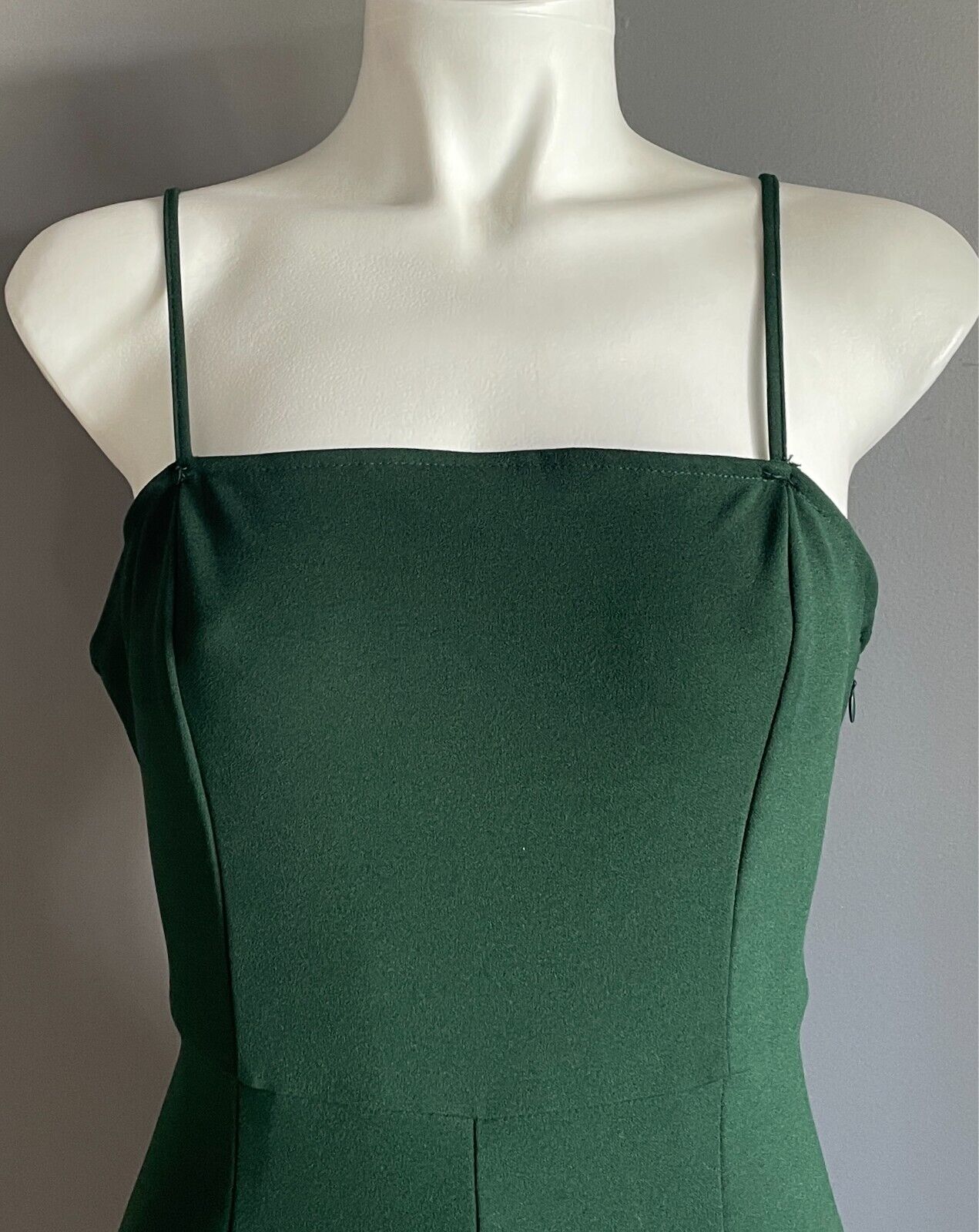 FOREVER 21 Jumpsuit Green Adjustable Straps Wide Crop Length Sleeveless Size S 8