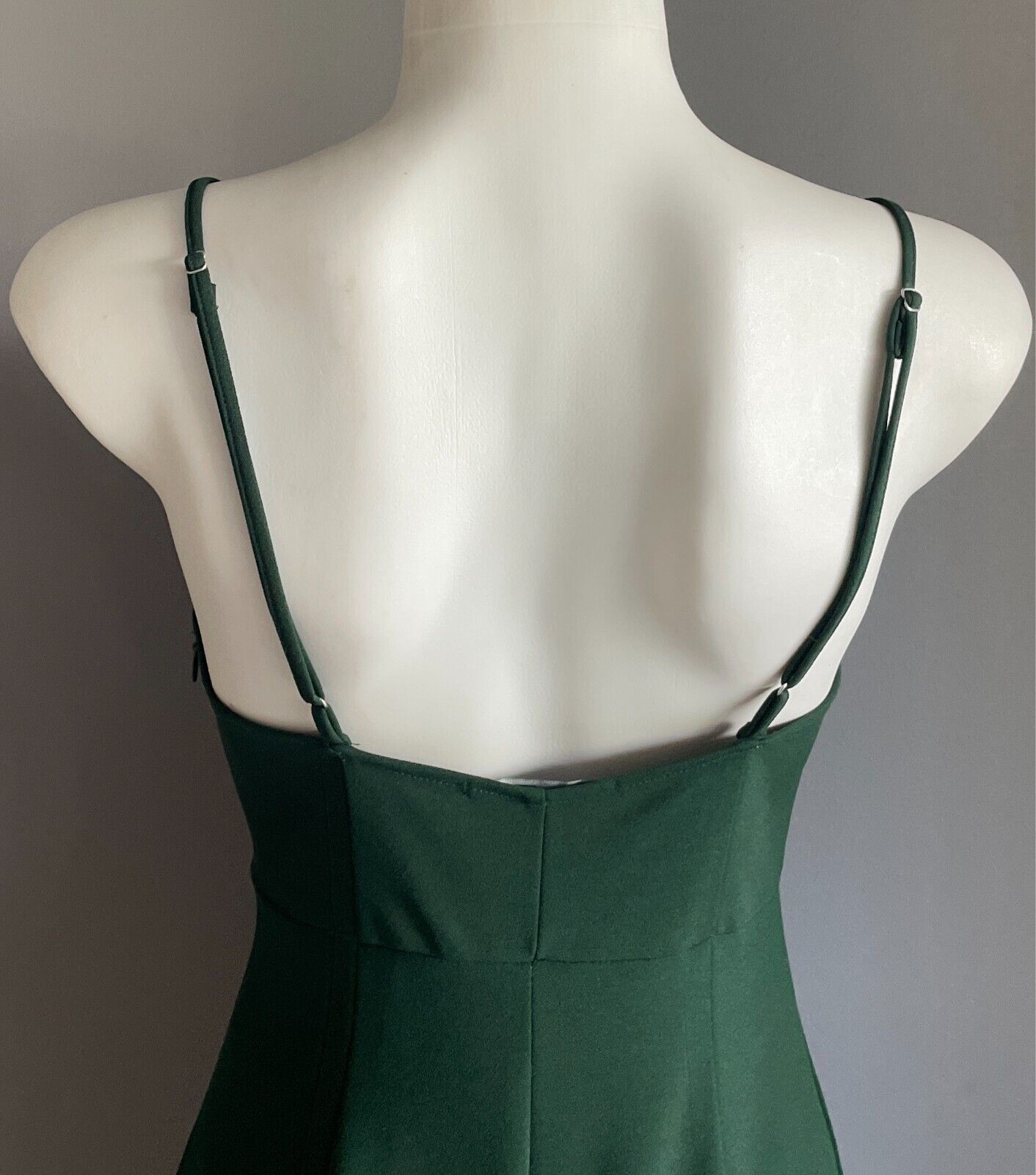 FOREVER 21 Jumpsuit Green Adjustable Straps Wide Crop Length Sleeveless Size S 8