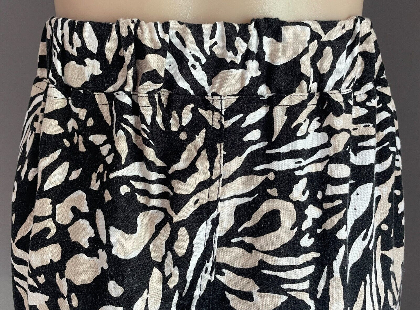 SUZANNE GRAE LINEN Black White Beige Straight Skirt Size XS 10 1Elastic Waist