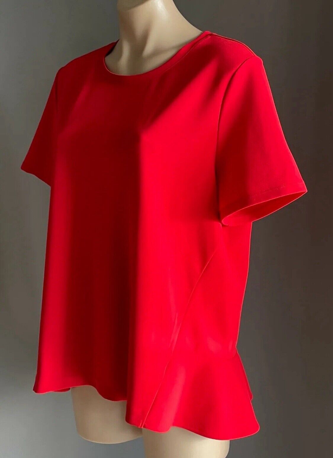 Ladies Top FRENCH CONNECTION Red Short Sleeve Blouse w Frill Hem Tee Sz L 12  14