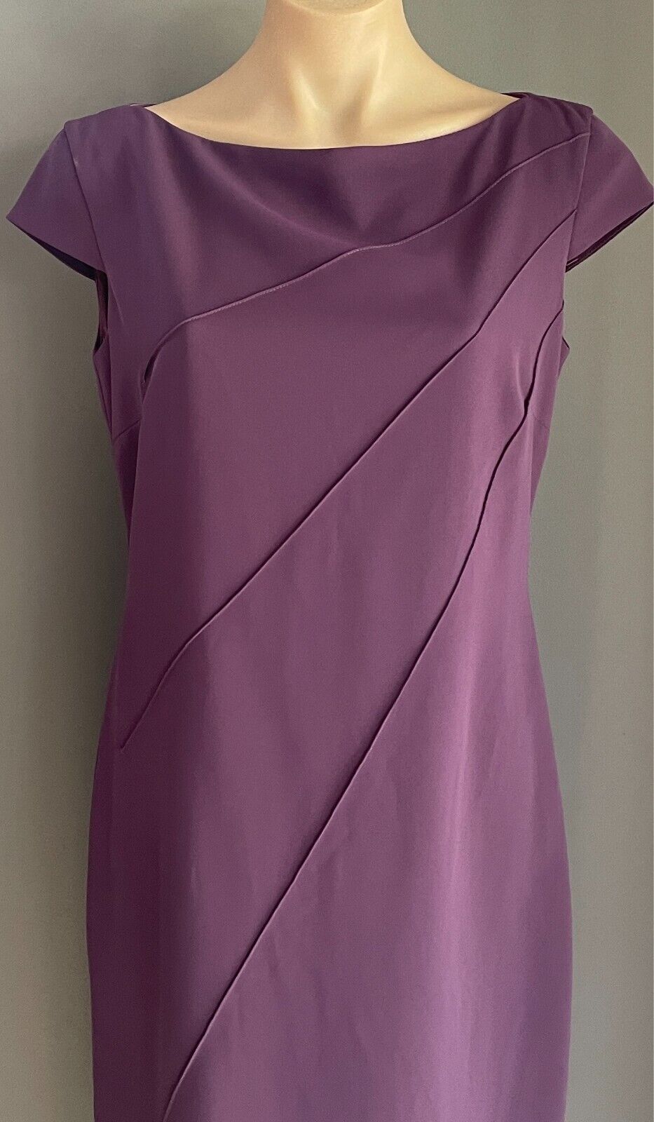 VERONIKA MAINE Sheath Dress Purple Cap Sleeve Size 12 Lined Knee Length Elegant