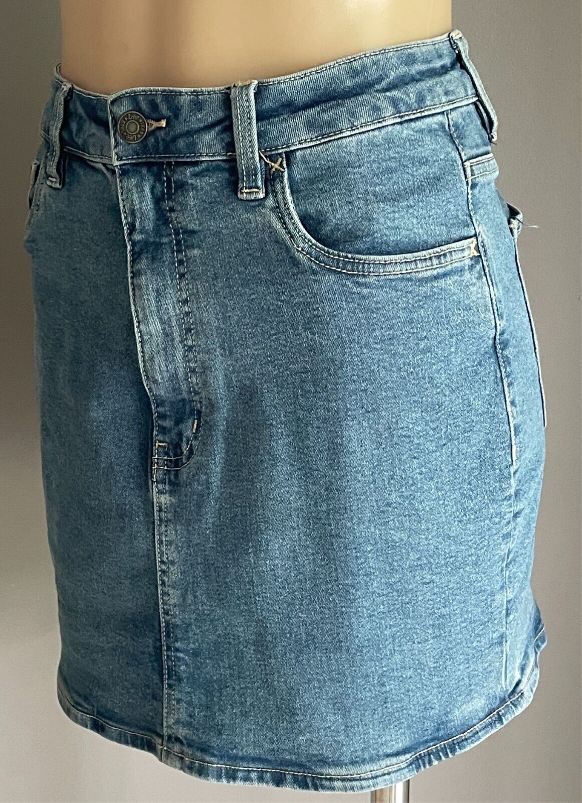 LEE Blue Denim Skirt Mini Length Ladies Size 10 Stretch Denim