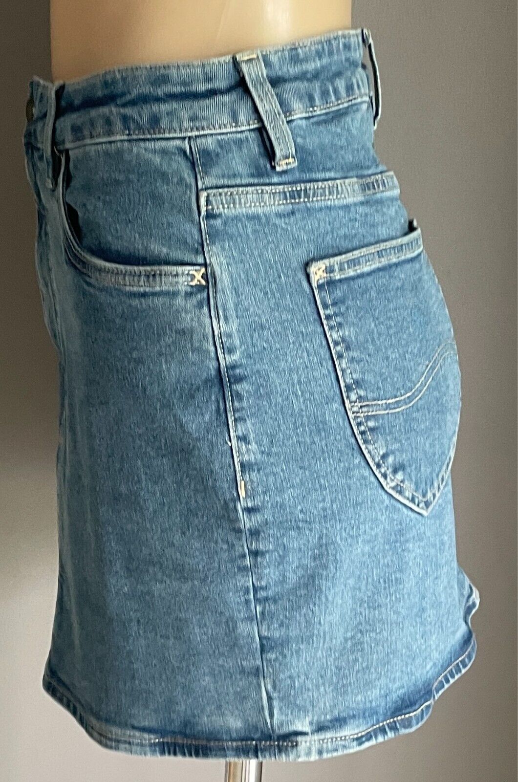 LEE Blue Denim Skirt Mini Length Ladies Size 10 Stretch Denim