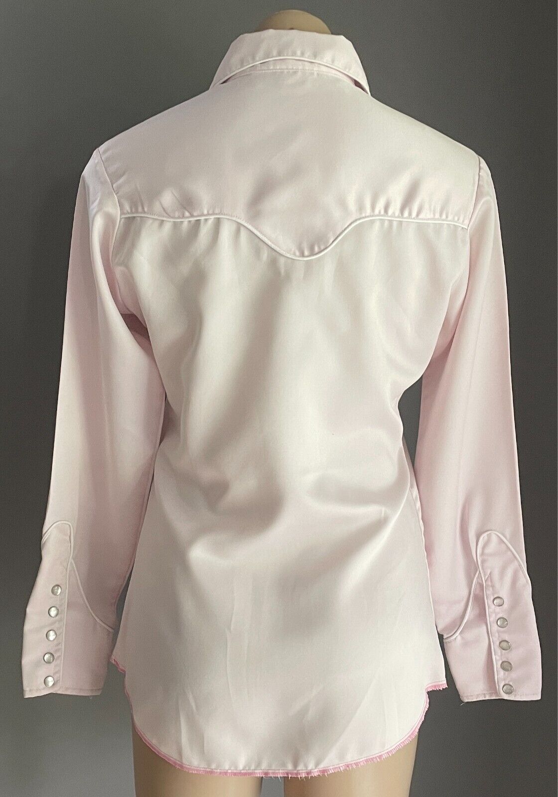 SERONA VALLEY Western Wear Shirt Baby Pink Pearl Snap Mat Satin Size 10 L/Sl Vtg