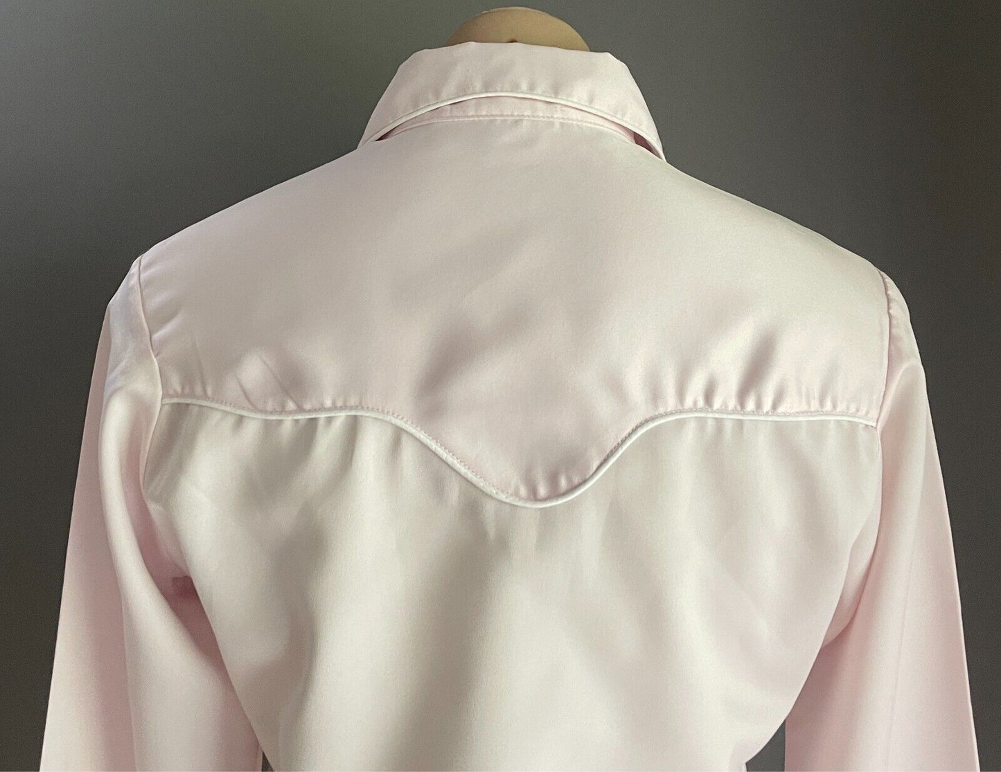 SERONA VALLEY Western Wear Shirt Baby Pink Pearl Snap Mat Satin Size 10 L/Sl Vtg