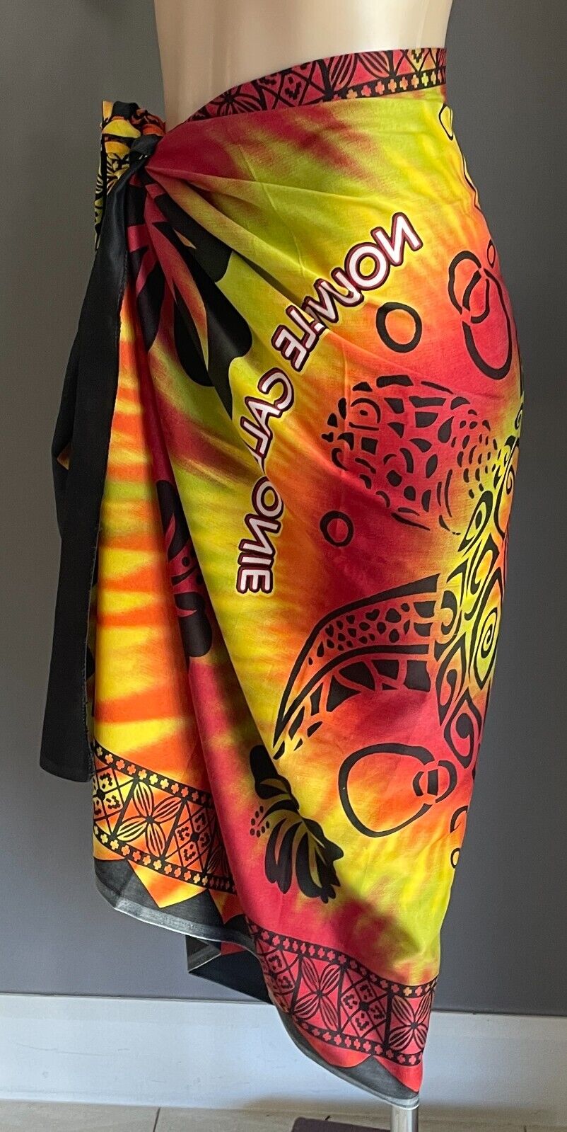 NOUVELLE CALEDONIE Sarong MultiColour Tropical NEW CALEDONIA Size 8 12 Souvenir
