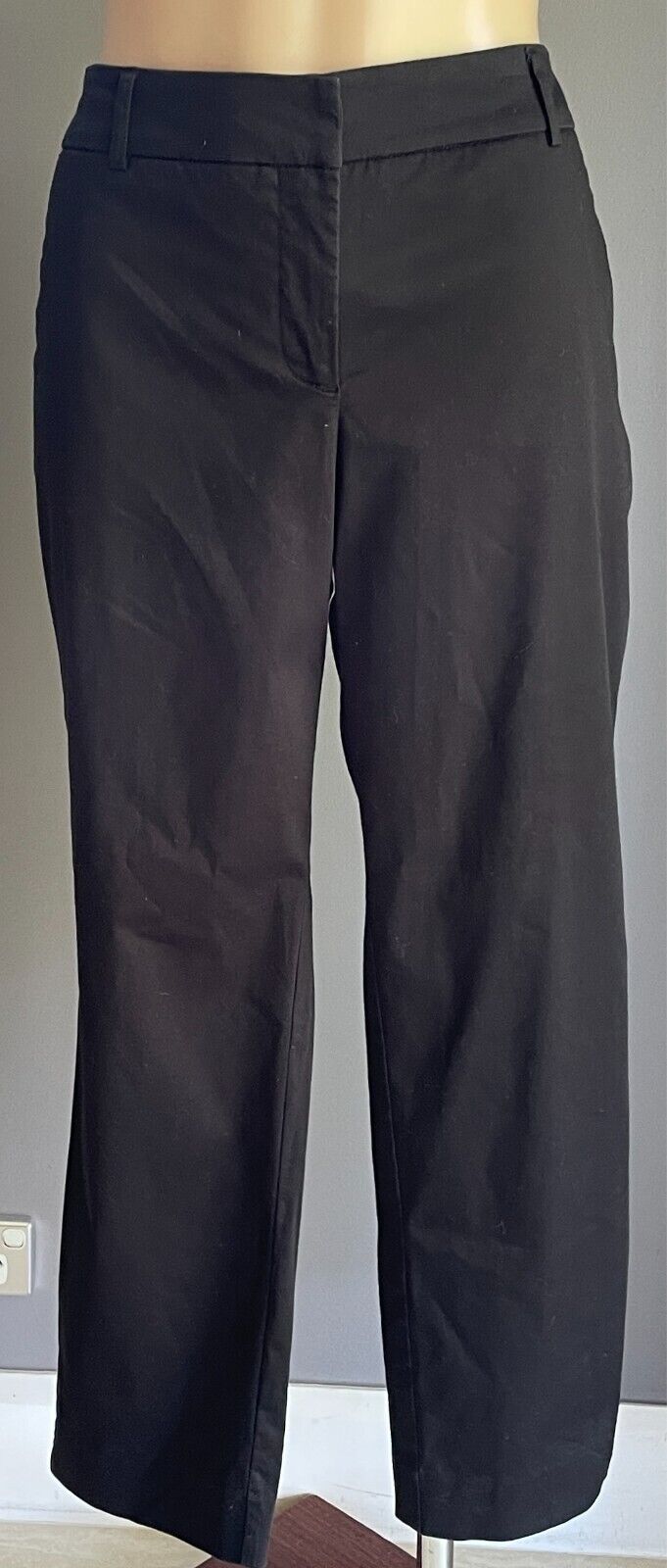 SUSSAN Black Pants Straight Leg Style Size 14 Stretch Fabric Classic Style