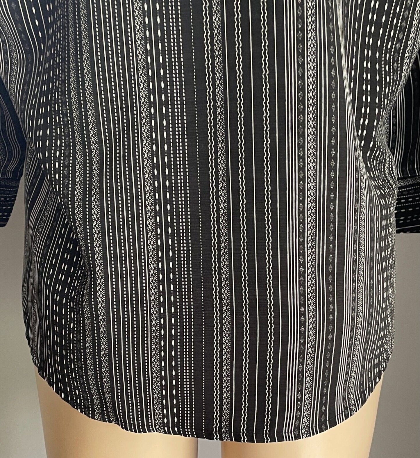CORSICAN Shirt Black & White Print 3/4 Sleeve Size 12 Button Front Australia