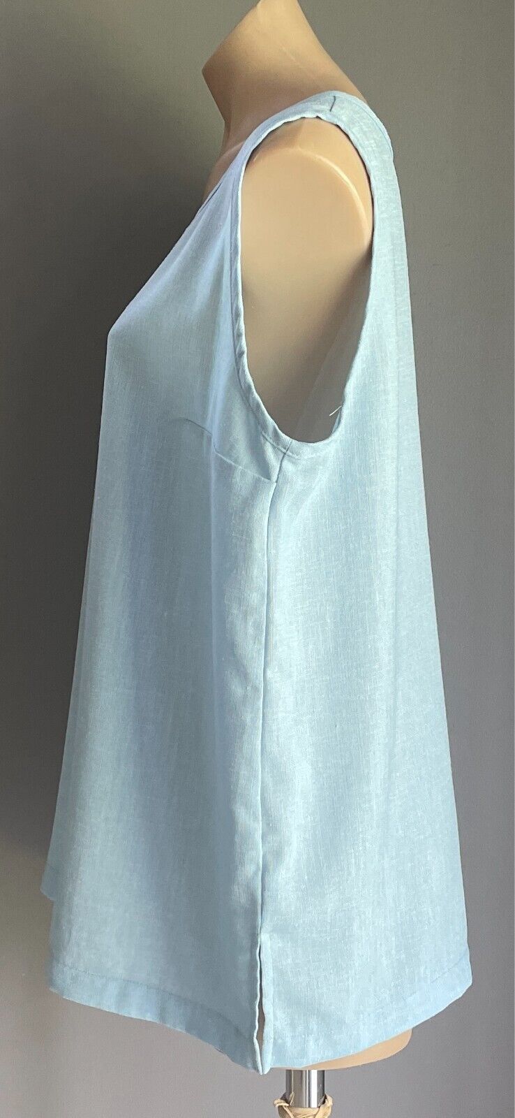 C WATER Top Light Blue Sleeveless Camisole Size XL Crystal Trim At Round Neck