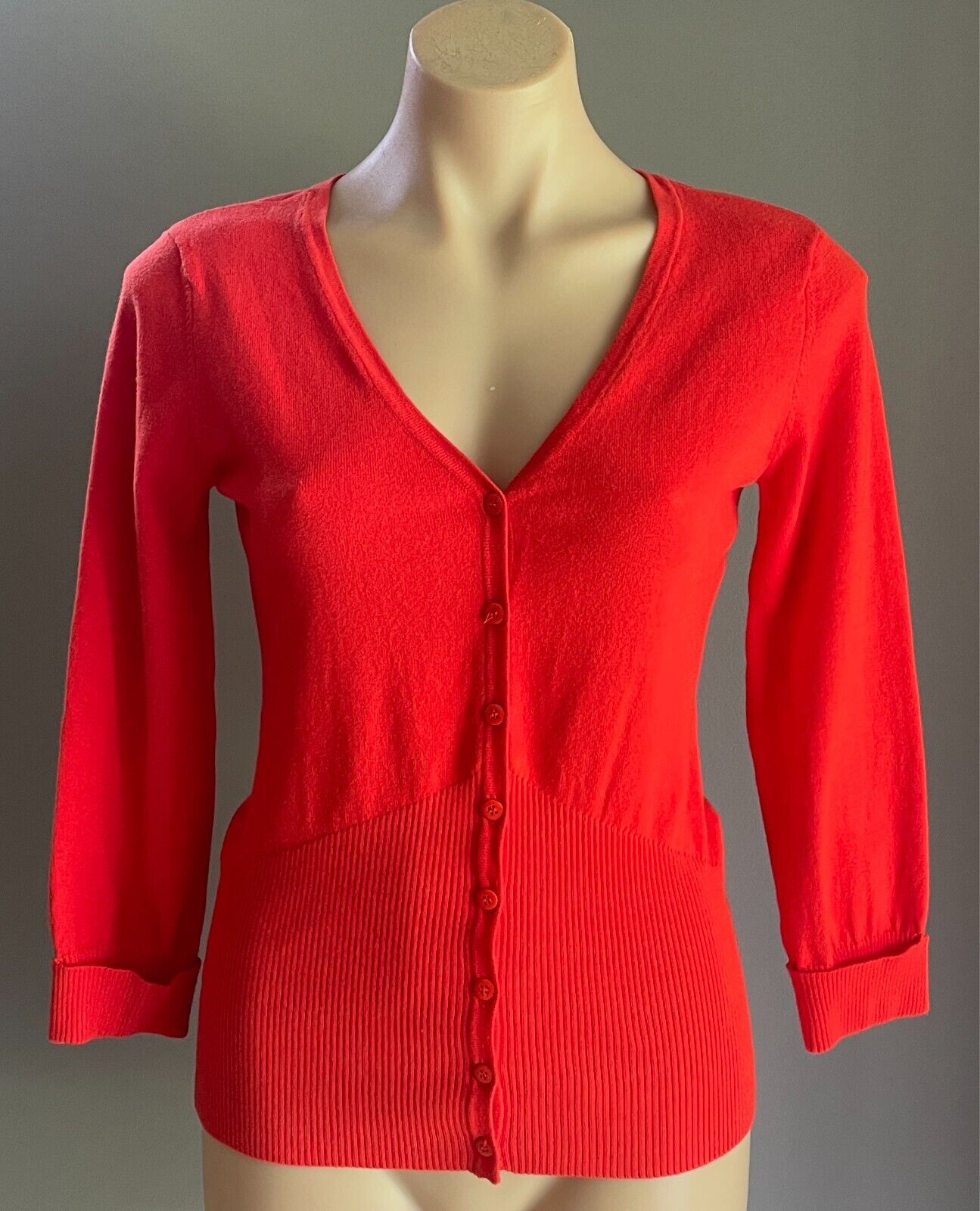 QUEENSPARK WOMAN Cardigan Tangerine Red Fine Knit Button Front Size S 3/4 Sleeve