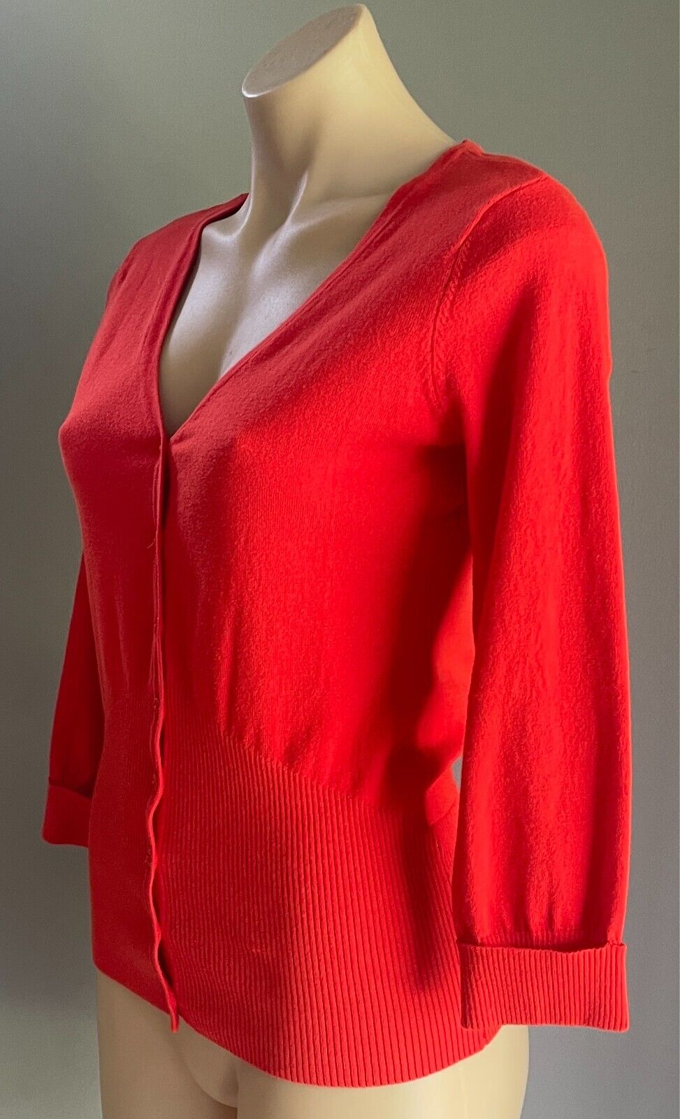 QUEENSPARK WOMAN Cardigan Tangerine Red Fine Knit Button Front Size S 3/4 Sleeve