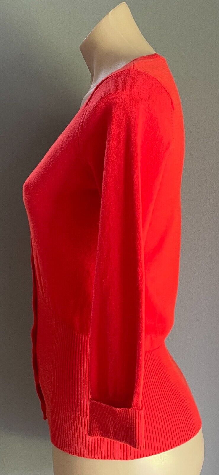 QUEENSPARK WOMAN Cardigan Tangerine Red Fine Knit Button Front Size S 3/4 Sleeve