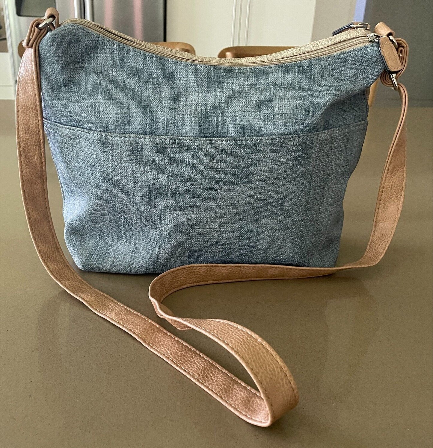 CABRELLI Crossbody/Shoulder Bag Shades of Blue & Beige Textured PU Adjustable