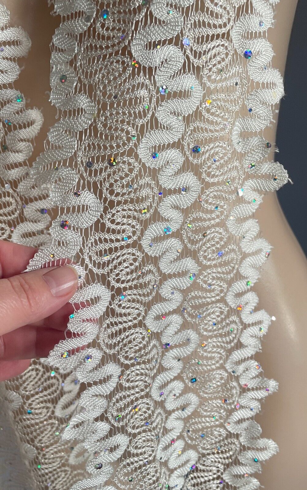 Thin Scarf w Silver Sequin Trim Antique White Lace Scallop Edge Stunning NEW
