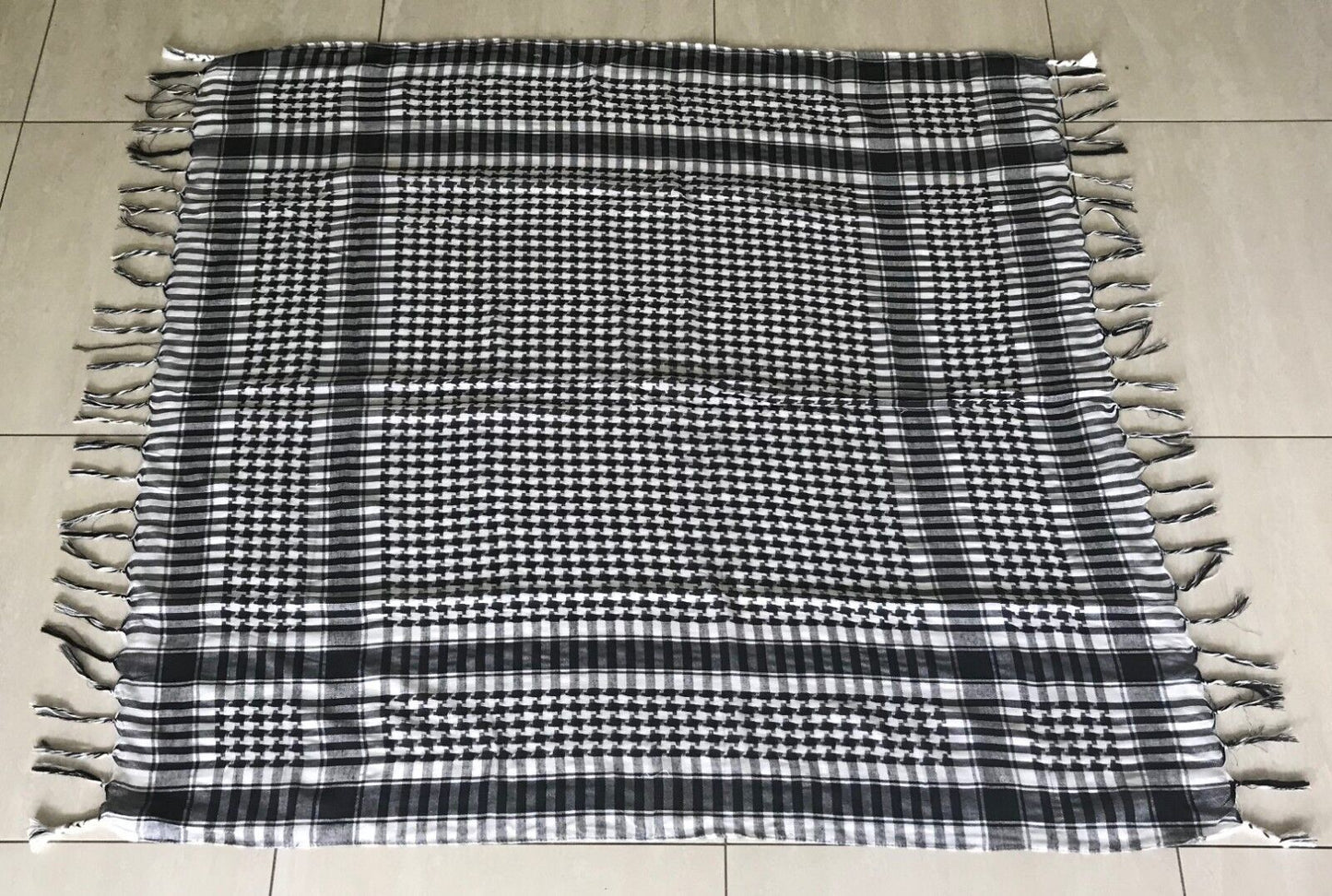 PURR Scarf lack Grey White Check Print Lightweight Wrap Shawl