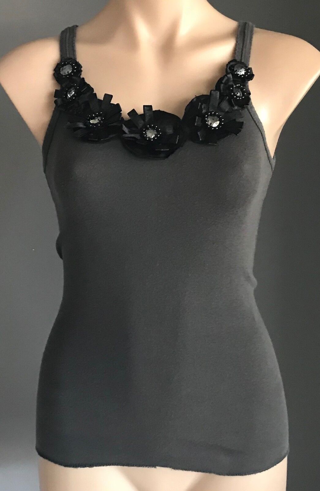 ERIN LOUISE Tank Top Dark Grey Embellished Ribbon Flowers Beads Singlet Size 10