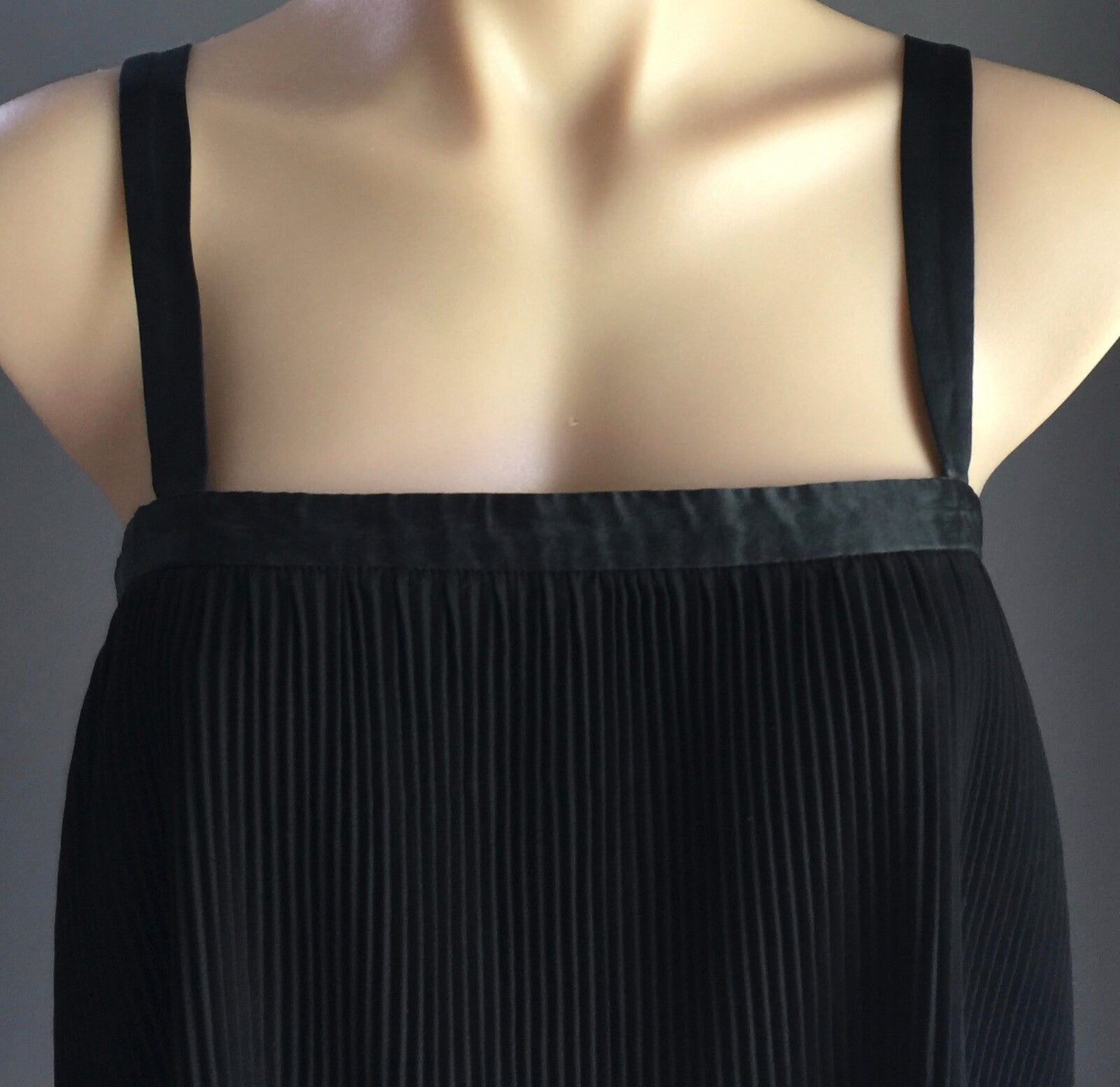 MORRISSEY Strappy Top Black Accordion Pleat Sleeveless Size 2 AU 10 Stunning