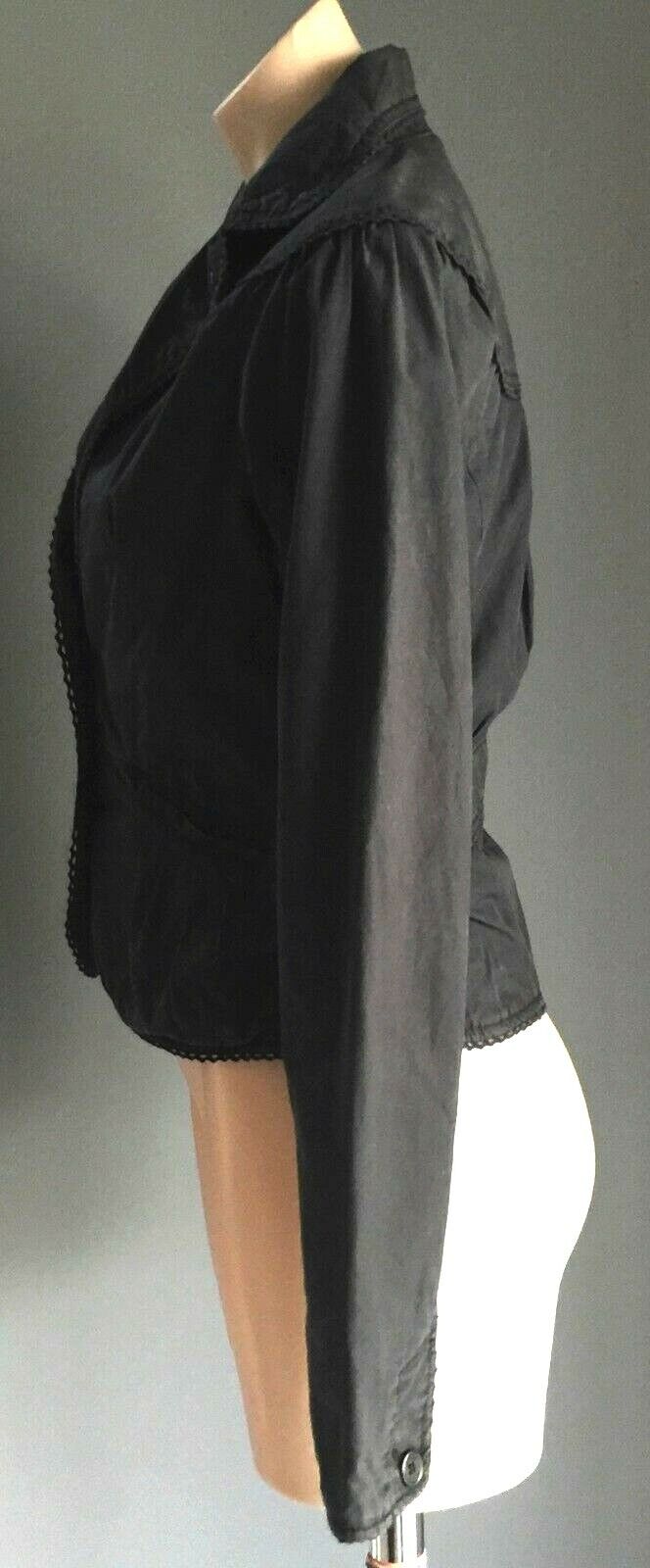 HOOCH Black Fitted Crop Buttoned Jacket Size 10 Work or Dinner Date New