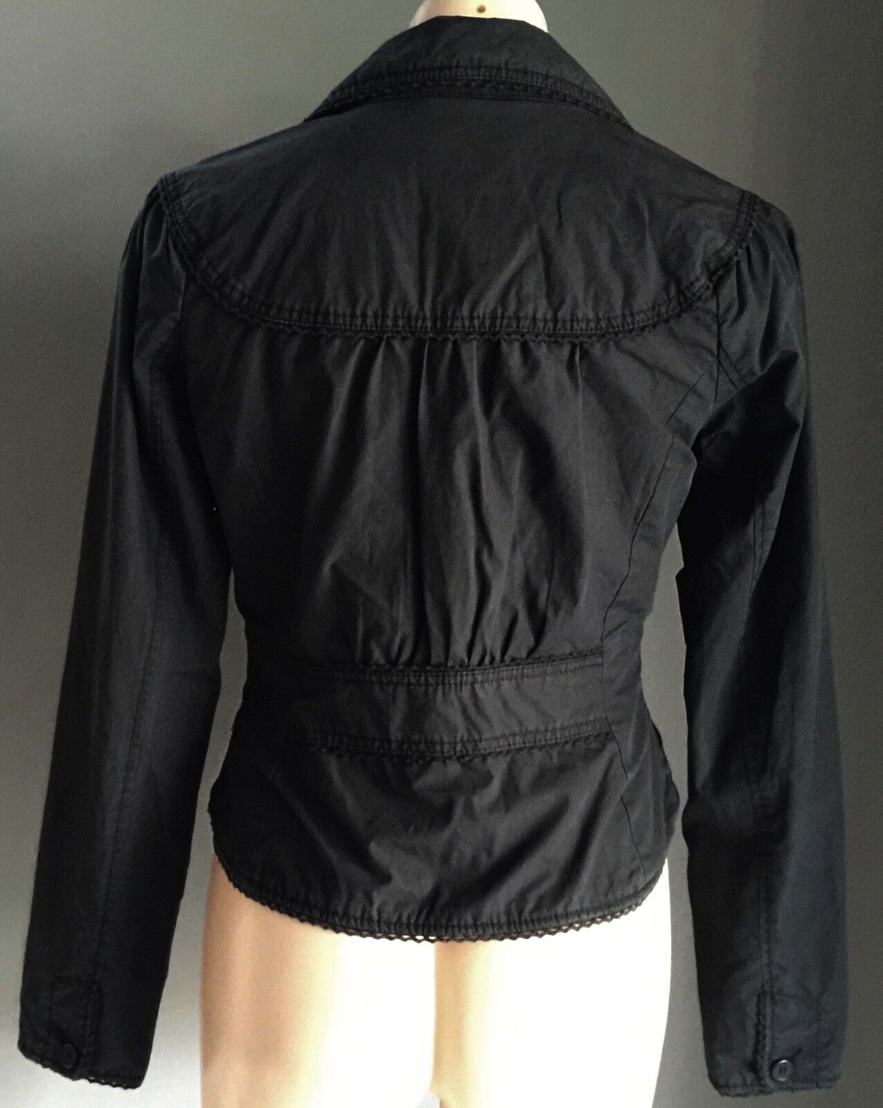 HOOCH Black Fitted Crop Buttoned Jacket Size 10 Work or Dinner Date New