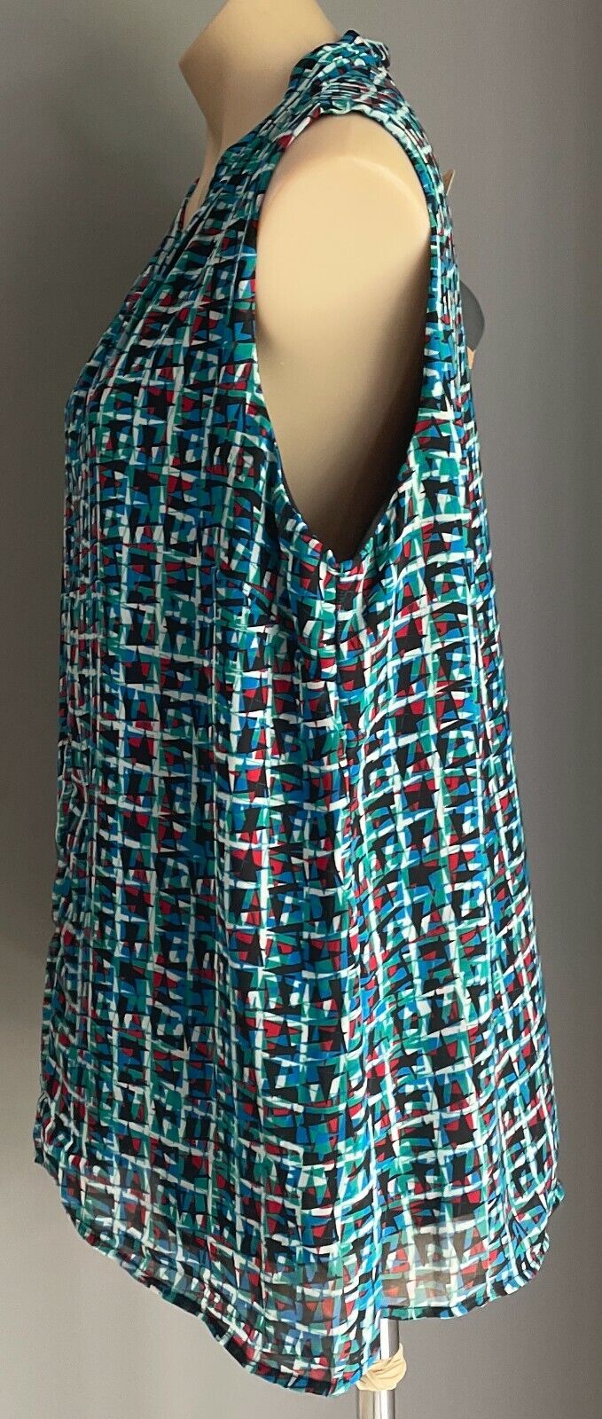 LIZ JORDAN Top "Hannah" Blue Green Red White Geo Sleeveless Blouse Size 16 NEW