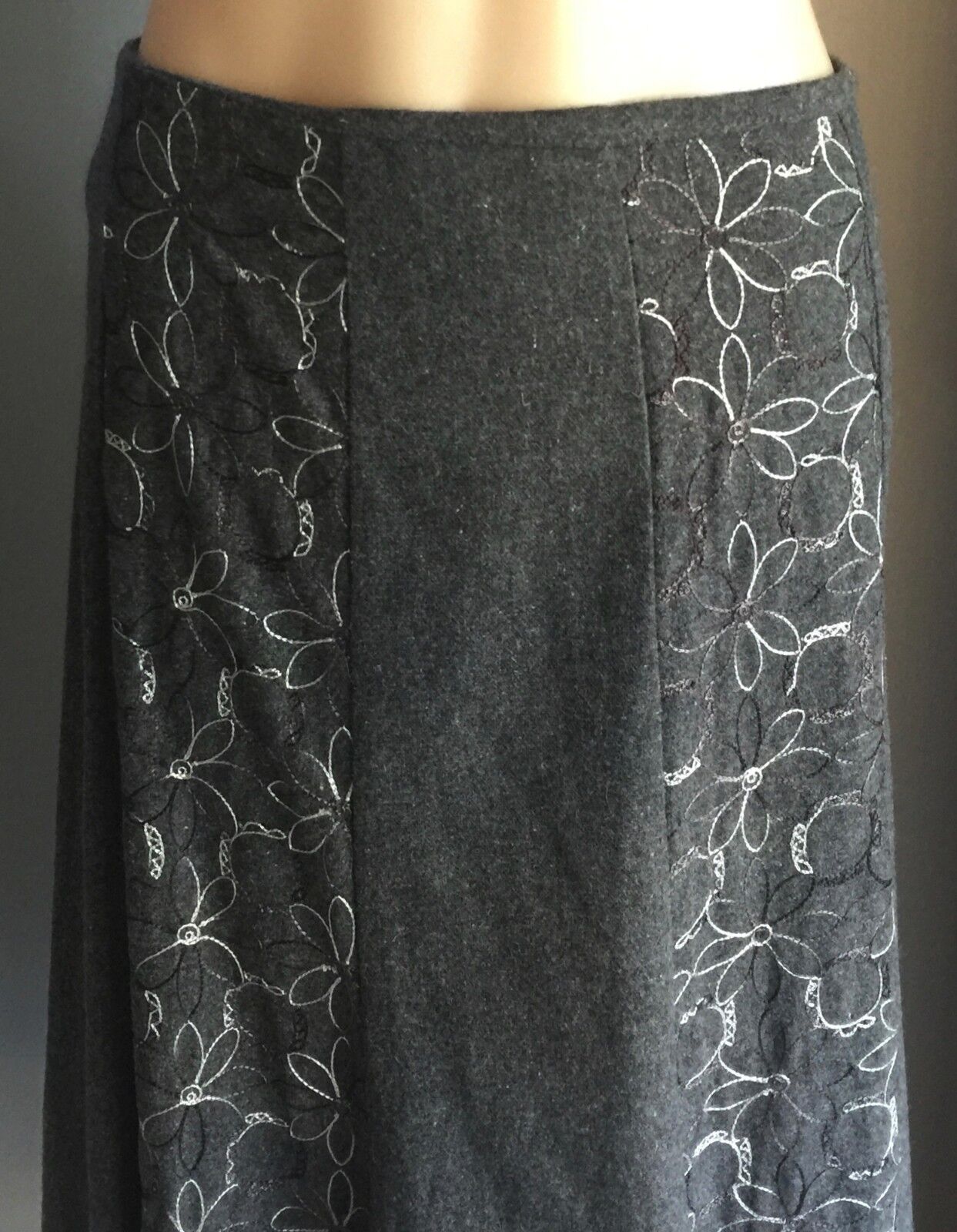 CALLAN DESIGNS Long Skirt Grey Floral Embroidered Panel Maxi Plus Sz 18 Vintage