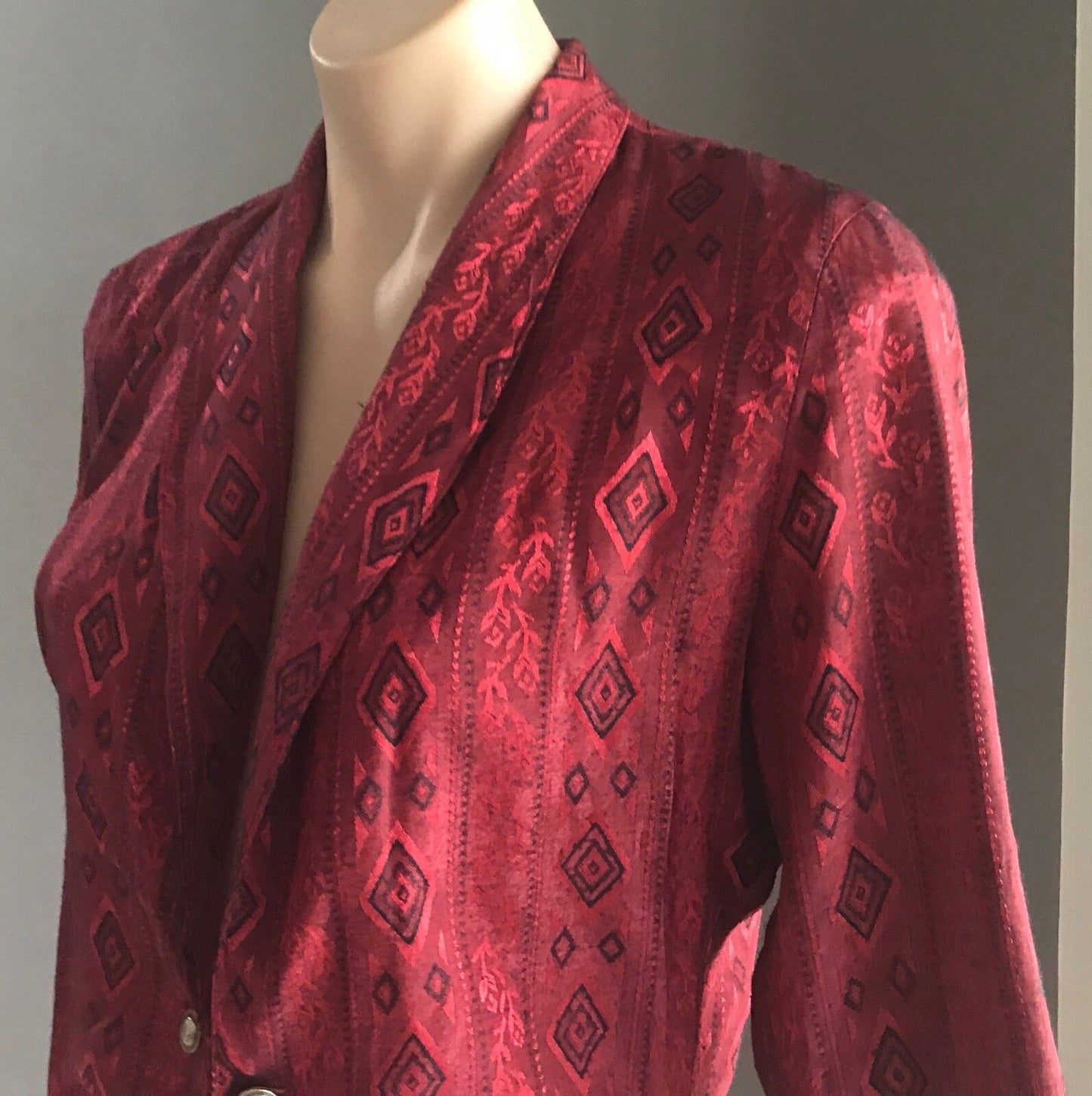 WHISTLES Crop Jacket Metallic Jacquard Red & Black Print Top Size 10 UK Vintage