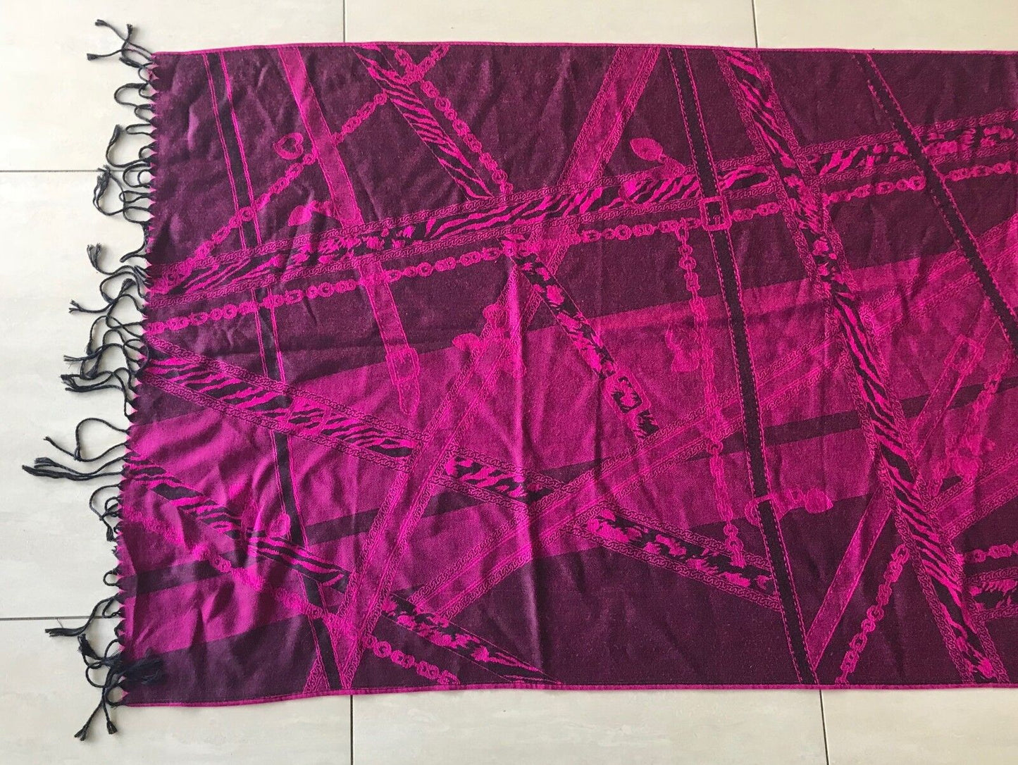 Reversible Ladies Shawl Scarf Cerise & Black Fringed Print Rectangle Red Pink