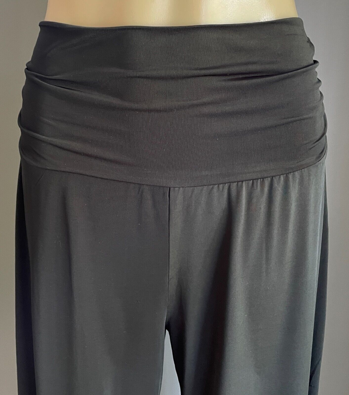 SUNNY GIRL Harem Pants Black Wide Ruched Waist Band Relaxed Fit Stretch Size 12