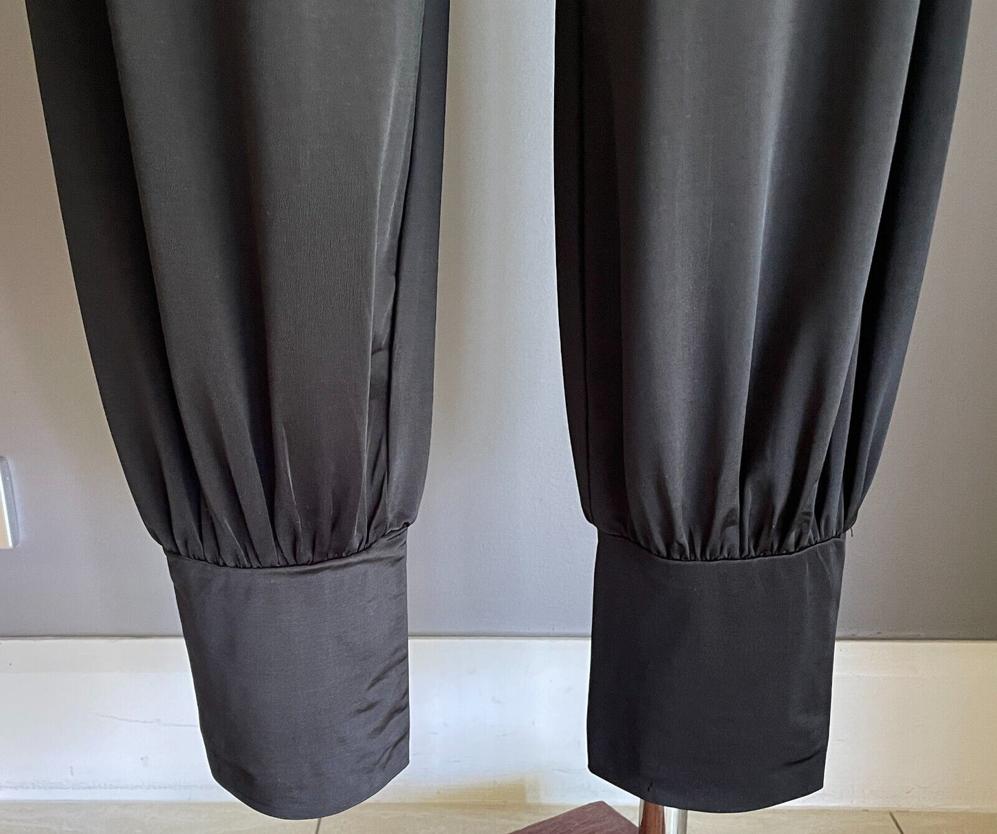 SUNNY GIRL Harem Pants Black Wide Ruched Waist Band Relaxed Fit Stretch Size 12