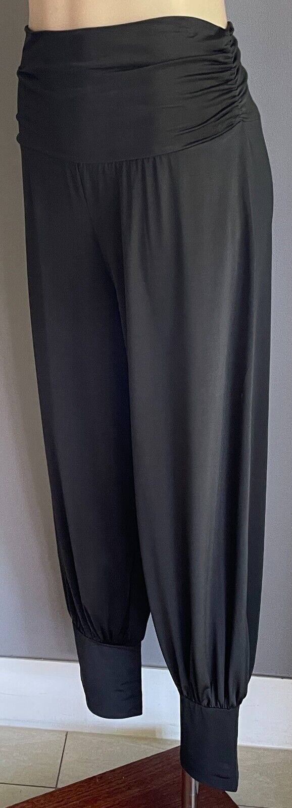 SUNNY GIRL Harem Pants Black Wide Ruched Waist Band Relaxed Fit Stretch Size 12