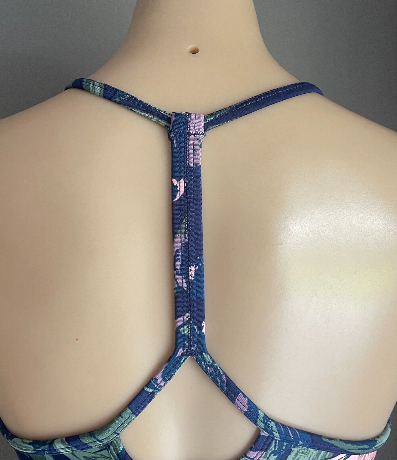 COTTON ON BODY Crop Top Blue Floral Print Size M T-Bar Back Stretch Sports Crop