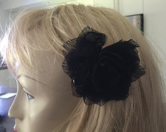 FASCINATOR HAIR CLIP Small Black Flower Diamante & Beads Rockabilly PinUp NEW