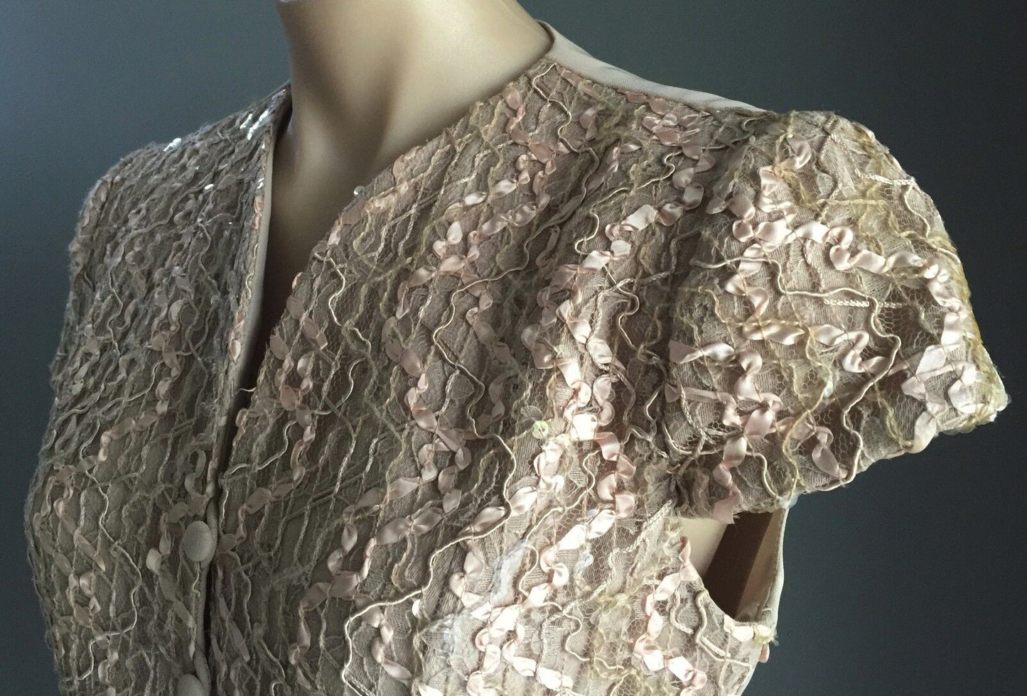 TEENA VARIGOS Jacket Beige Gold Cap Sleeve Sequin & Ribbon Size 10 Vintage Gem