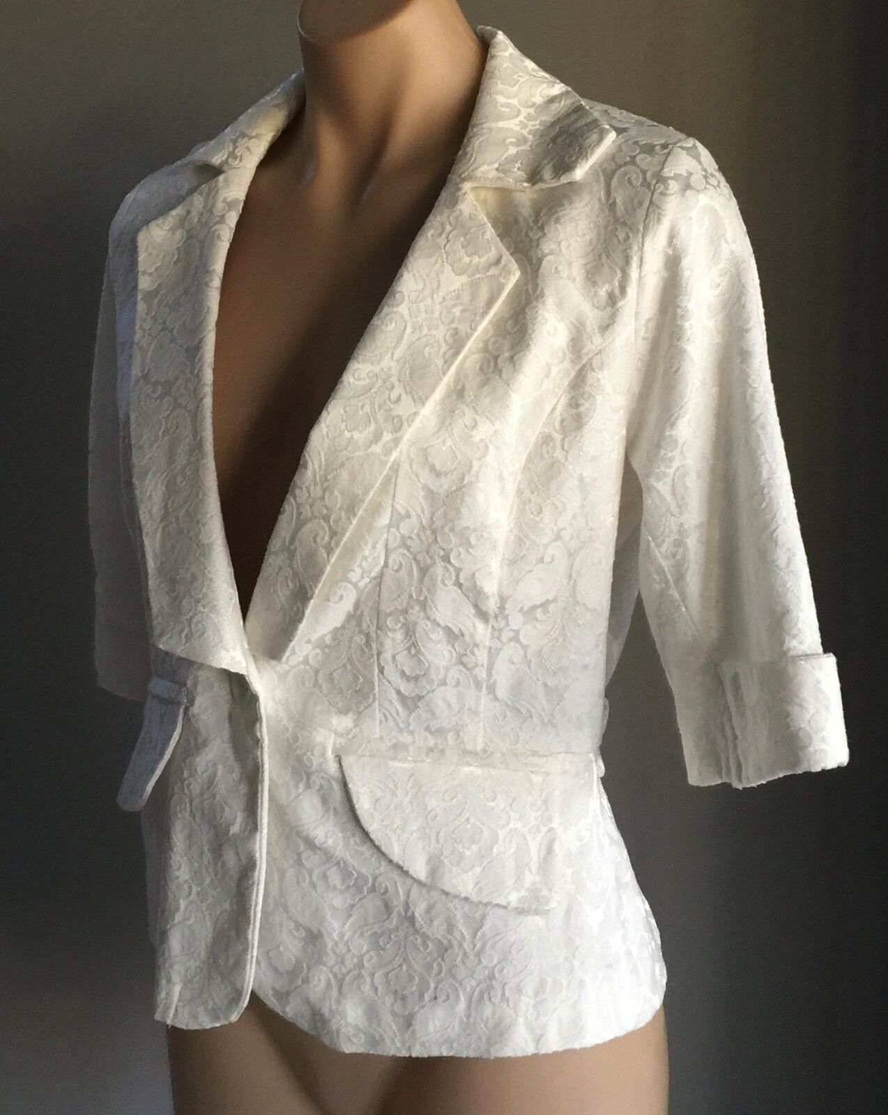 GRACE FASHION Jacket Cream Jacquard Brocade 3/4 Sleeve Fitted Size 12 Attractive