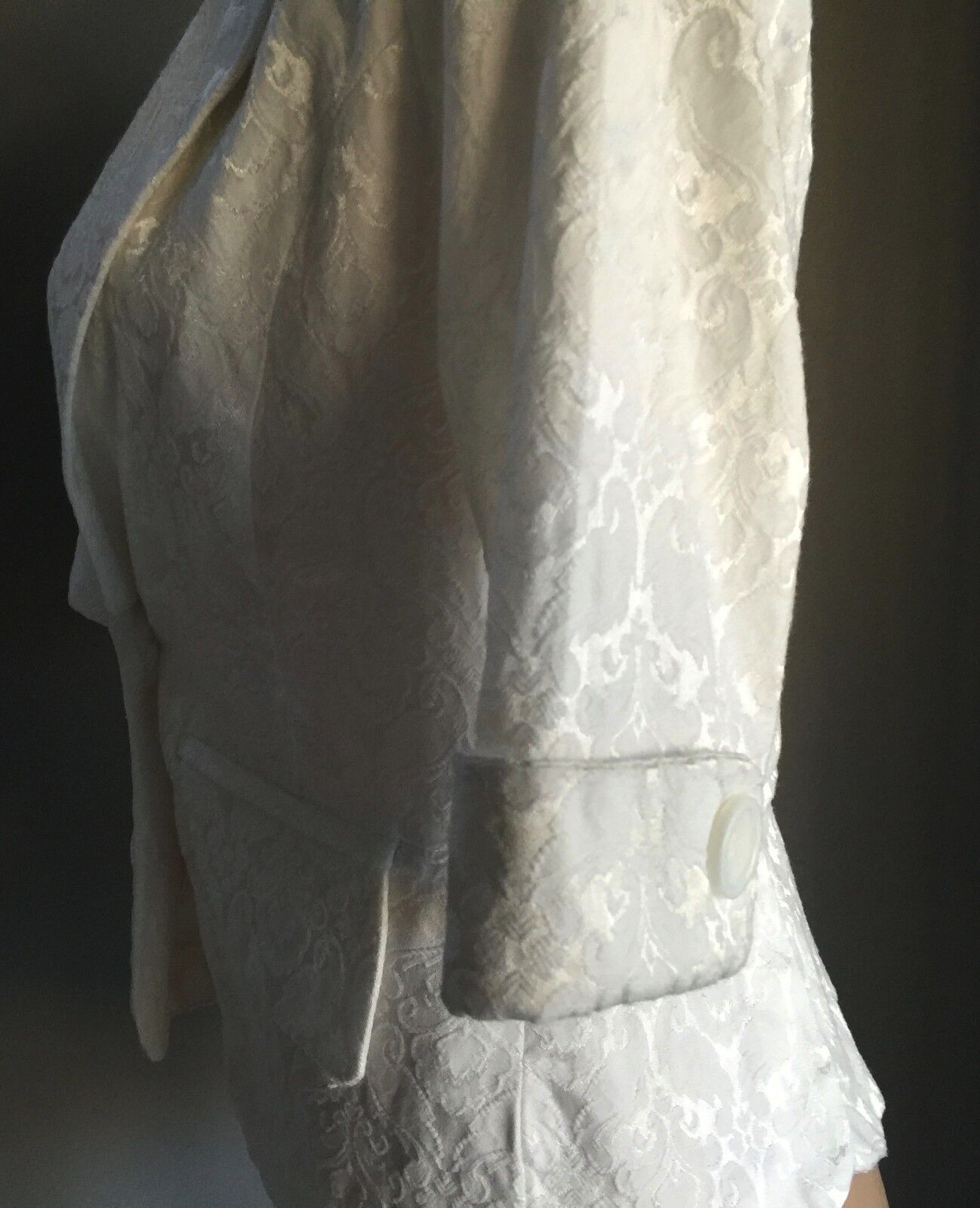 GRACE FASHION Jacket Cream Jacquard Brocade 3/4 Sleeve Fitted Size 12 Attractive