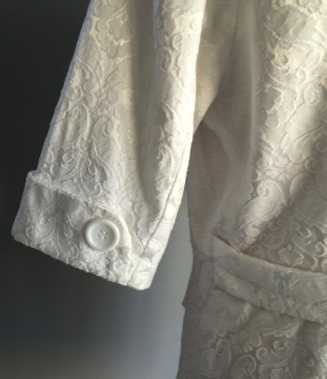 GRACE FASHION Jacket Cream Jacquard Brocade 3/4 Sleeve Fitted Size 12 Attractive