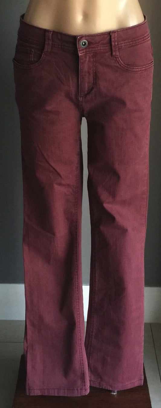 YESSICAT Maroon Wash Straight Leg Stretch Denim Ladies Size 10 Jeans Unique