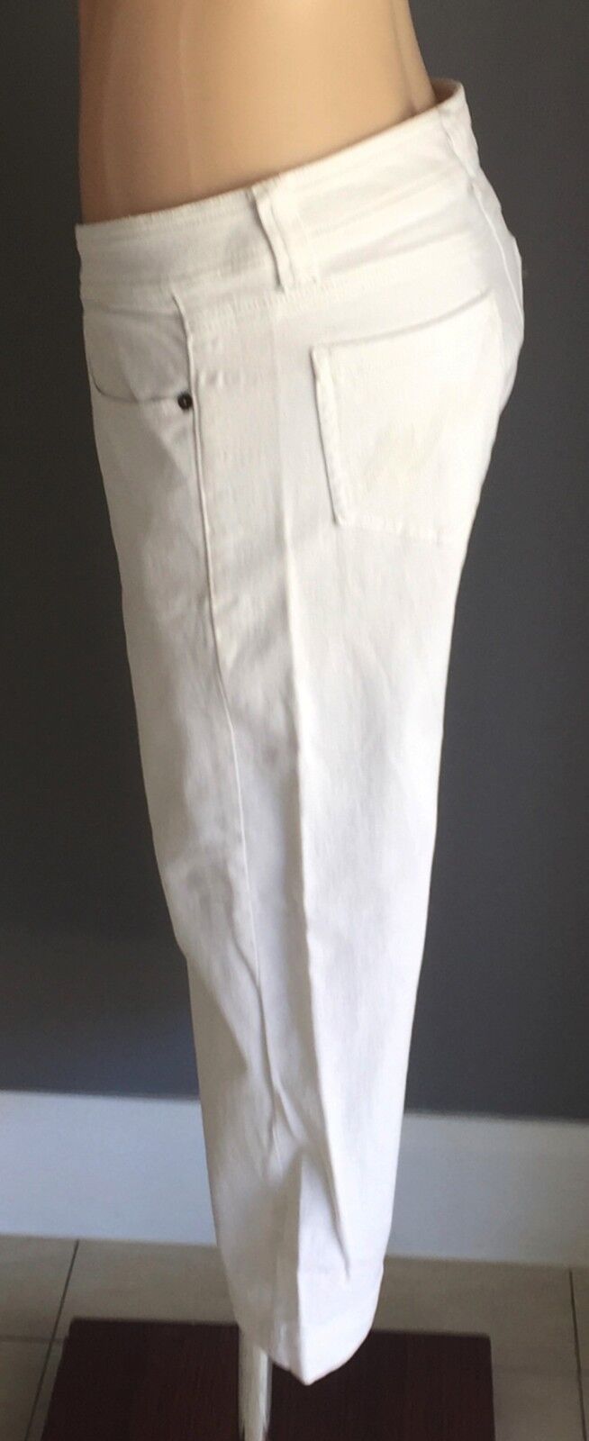 COOPER JEANS COMPANY Crop Denim White Denim Capri Pants Size 12 Jeans