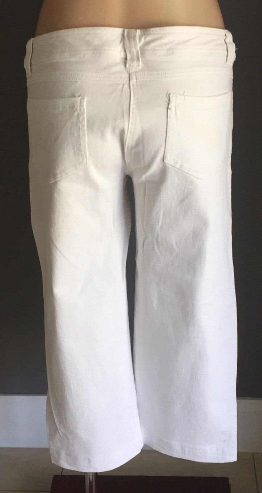 COOPER JEANS COMPANY Crop Denim White Denim Capri Pants Size 12 Jeans