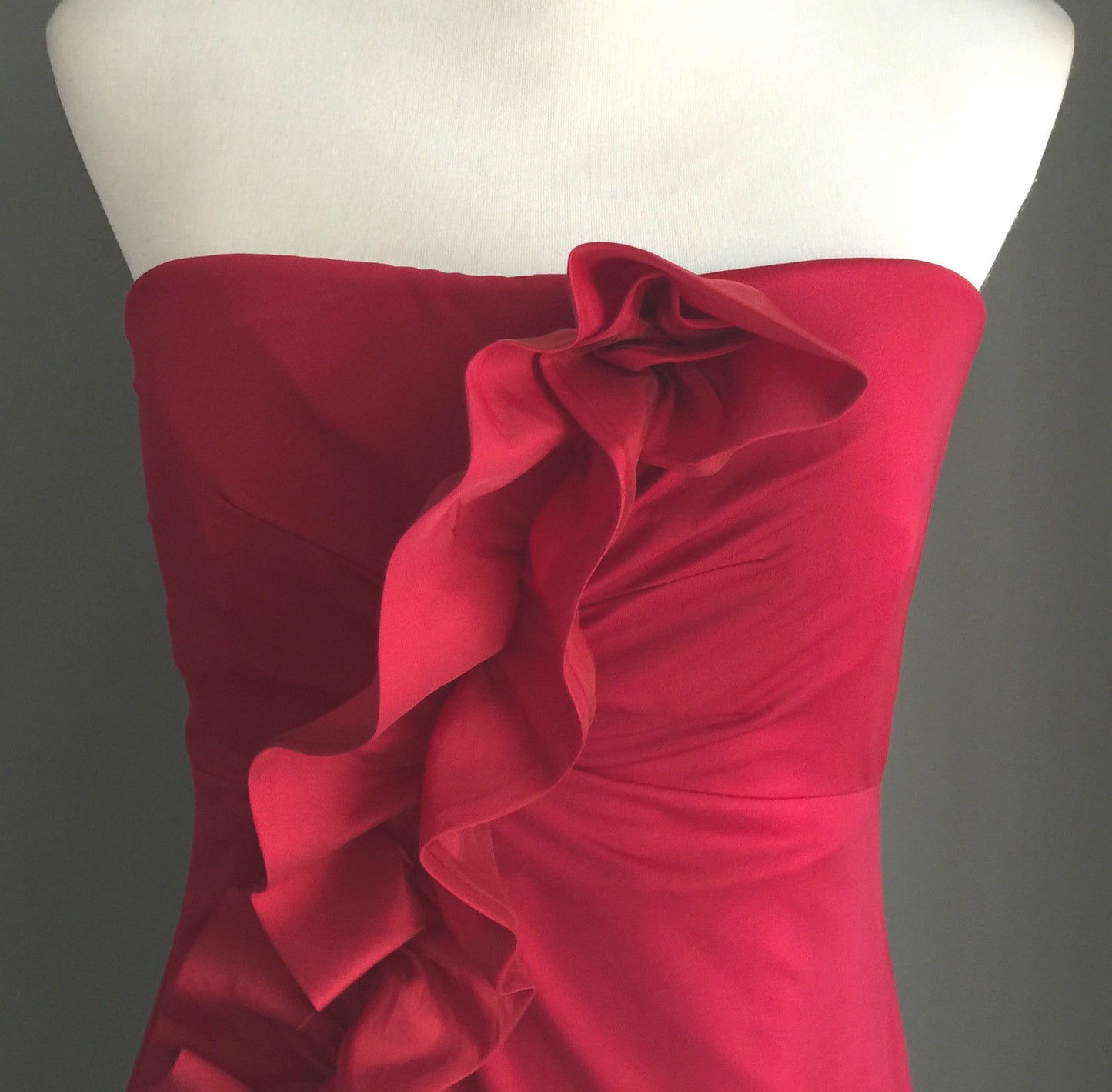 ROSE NOIR Strapless Dress Burgundy Knee Length Parties Formals Sizes 10 & 12 NEW