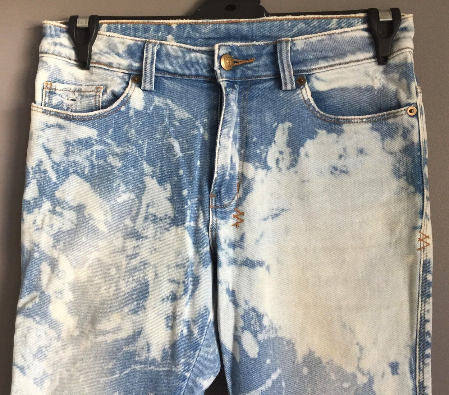 KSUBI Jeans Super Spray On Mottle  Faded Denim Ladies 28 inch Size 10
