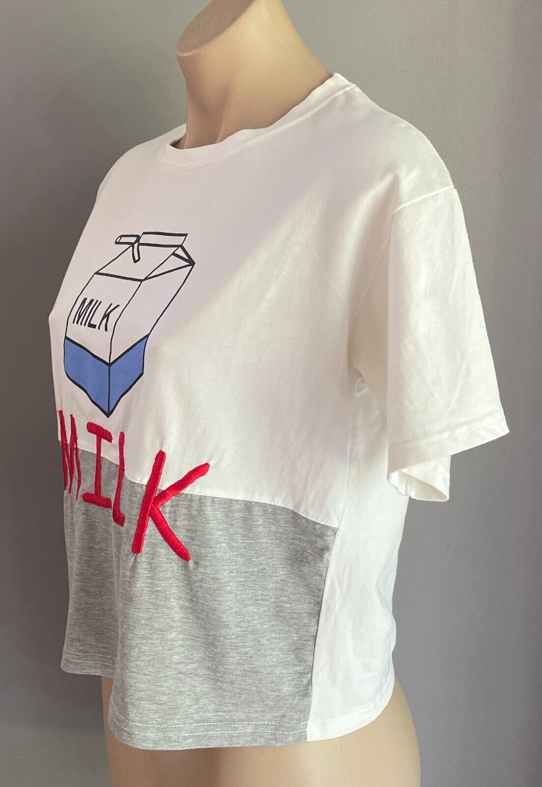 JANWIENER by KOREA Crop T-Shirt White/Multicolour Milk Carton Print Chest 100cm