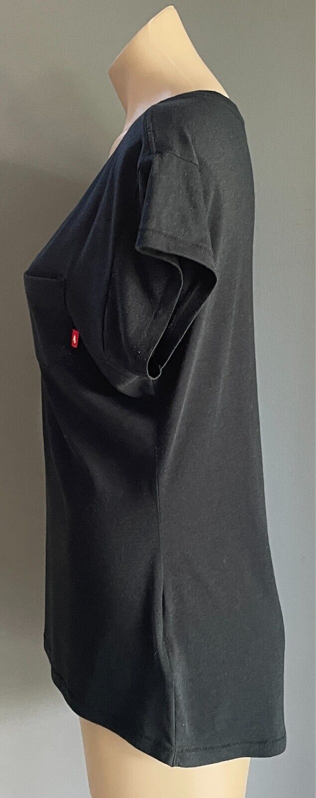NIKE Black Activewear T-Shirt Top Short Sleeve Top Pocket At Chest Size M
