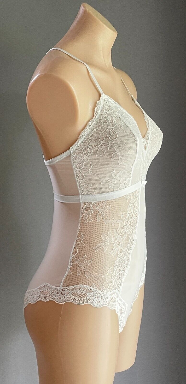 BRAS N THINGS White Lace  Trim Body Suit /Teddy Size 10 Strappy Back