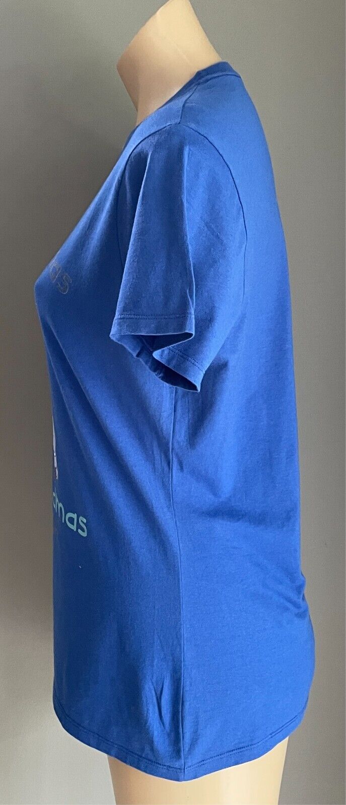 HANES T-Shirt Blue "Granma's Play Golf" Print Short Sleeves Size M Cotton Fabric