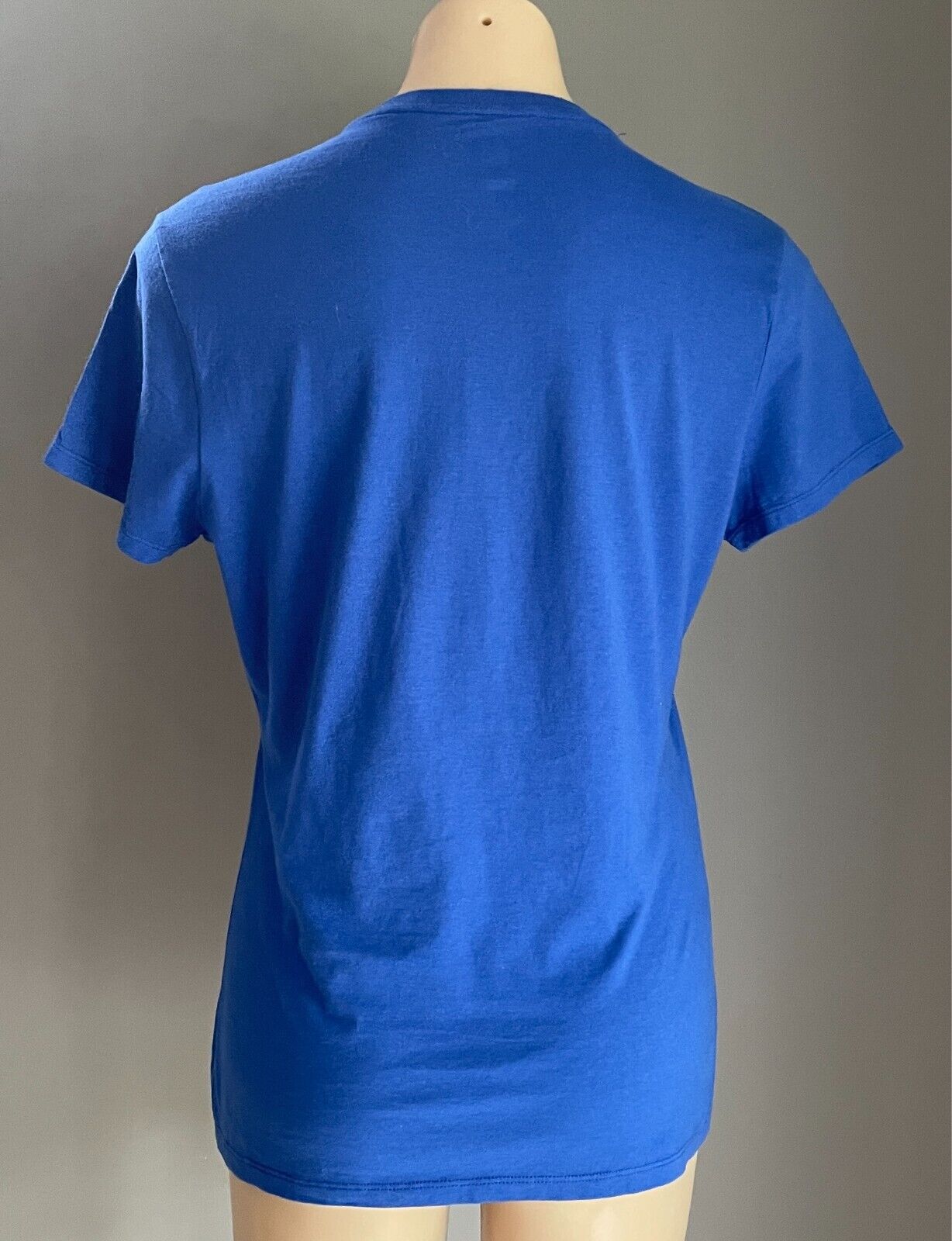 HANES T-Shirt Blue "Granma's Play Golf" Print Short Sleeves Size M Cotton Fabric