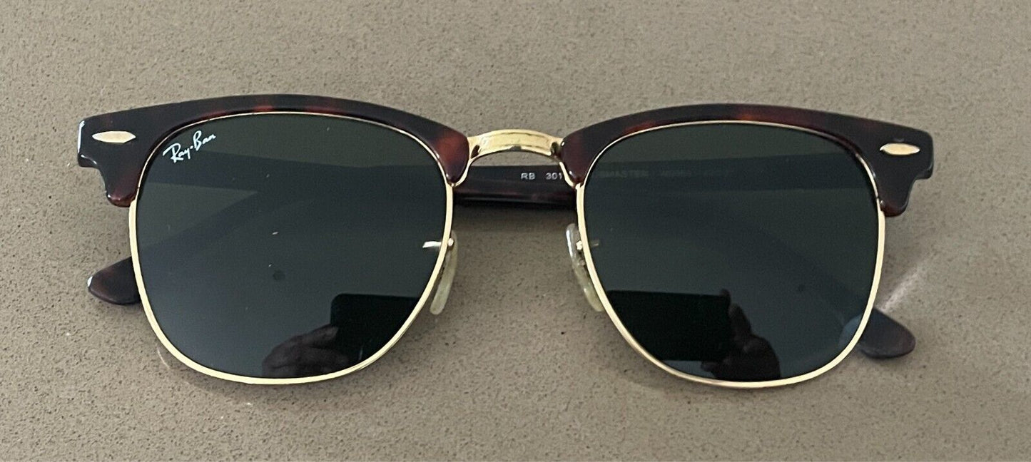 RAY-BAN Clubmaster RB3016 Tortoise Frame Polarised Green Lens  Classic + Case