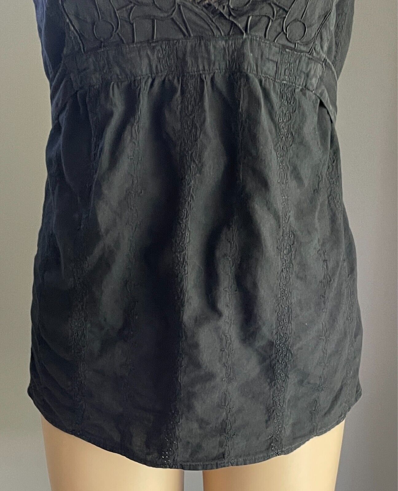 PORTMANS Top Black Sleeveless Size 10 Cut Out Lace Trim Tie Back Cotton