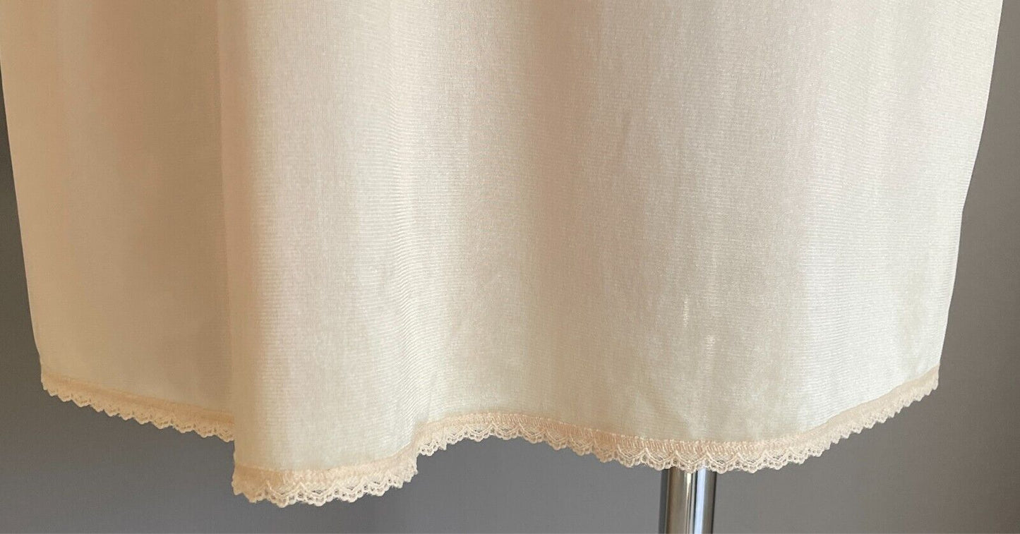 HICKORY Petticoat Beige Full Slip Size 12 Lace Trim Fixed Straps Nylon